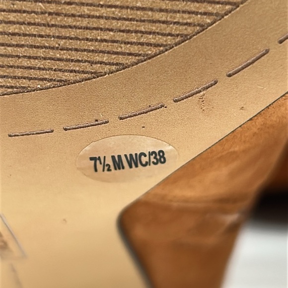 2270- Vince Camuto Taplana2 Over-the-Knee Boots Warm Caramel Size 7.5 M NWT - Picture 9 of 14